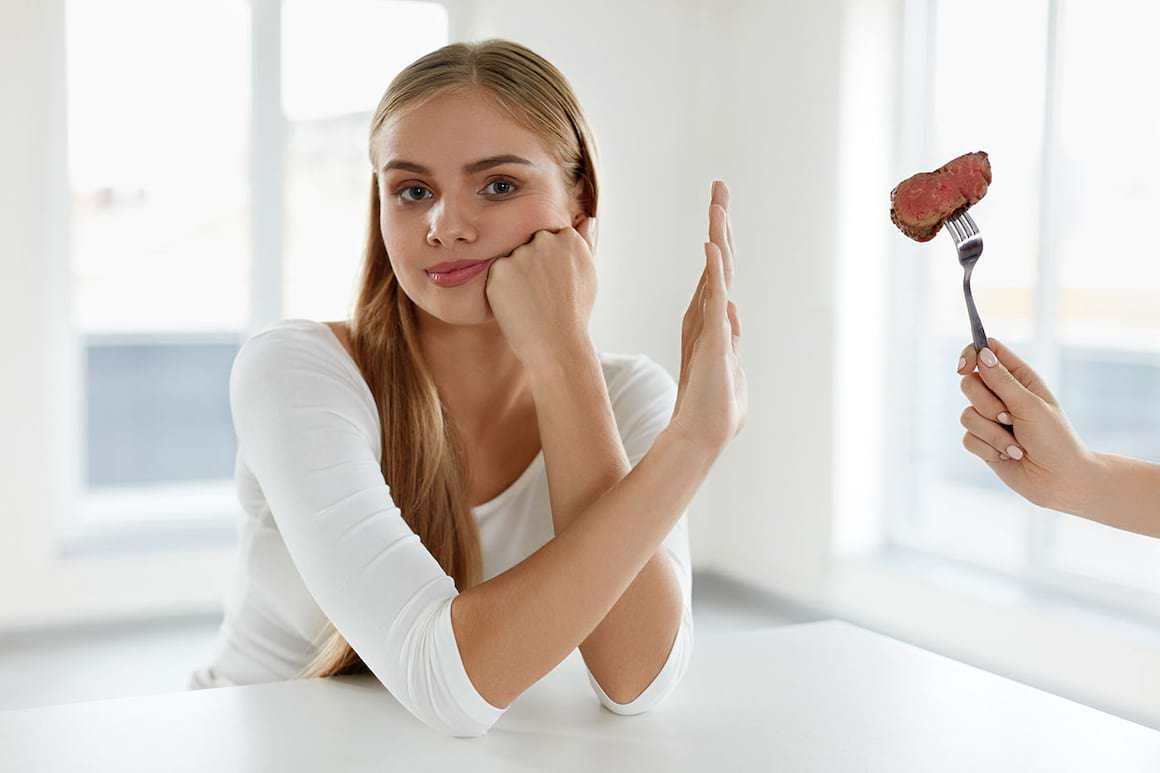 Consumul de carne favorizează îmbătrânirea arterelor [studiu]