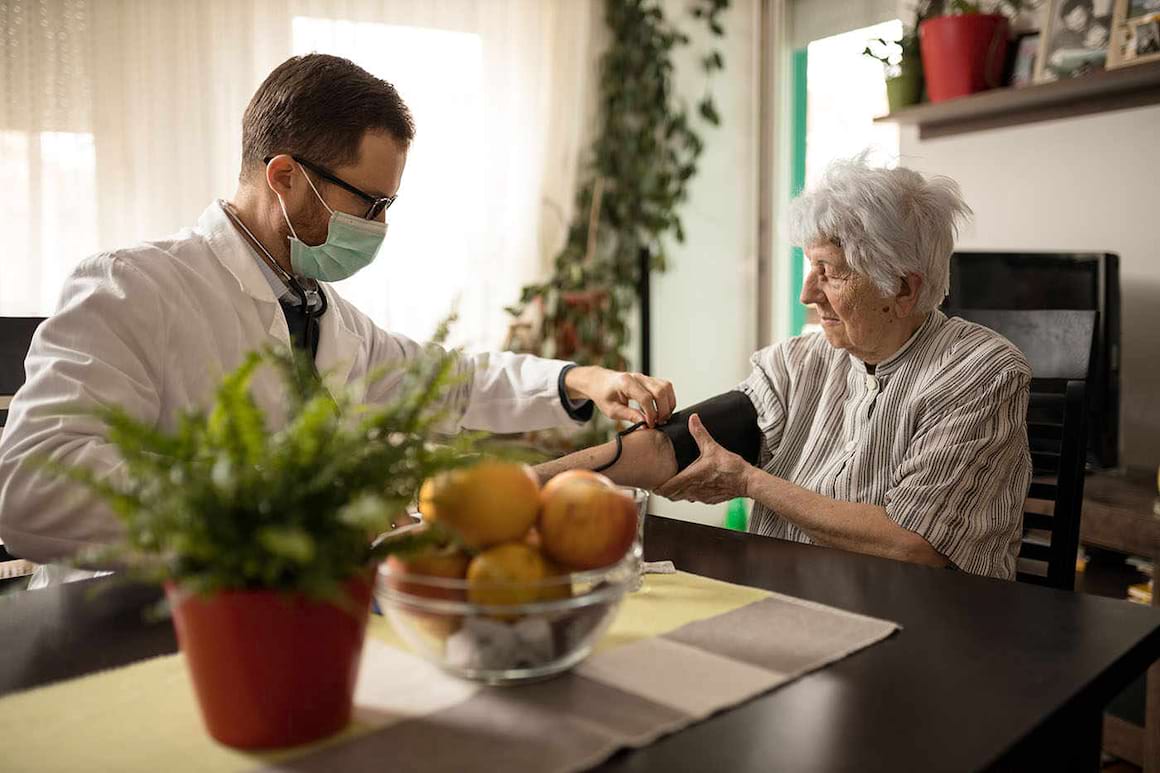 Hipertensiunea la adulții de orice vârstă poate accelera declinul cognitiv [studiu]