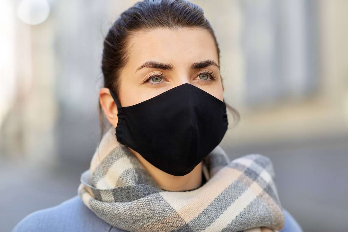 CDC: măștile oferă protecție și celor care le poartă