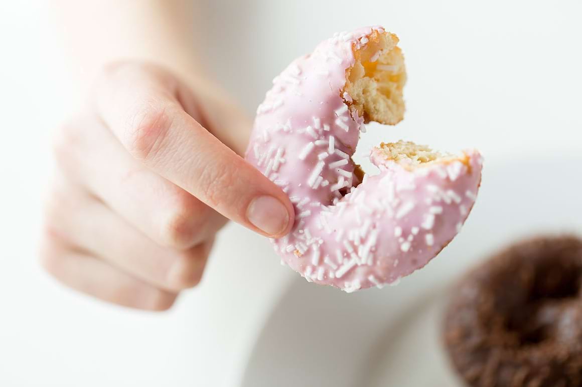 Pofta de dulce, asociată cu stresul și lipsa de somn