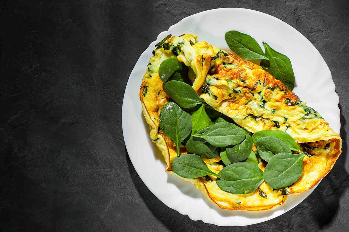 Vegetarienii au niveluri mai mici de colesterol rău LDL decât omnivorii (studiu)