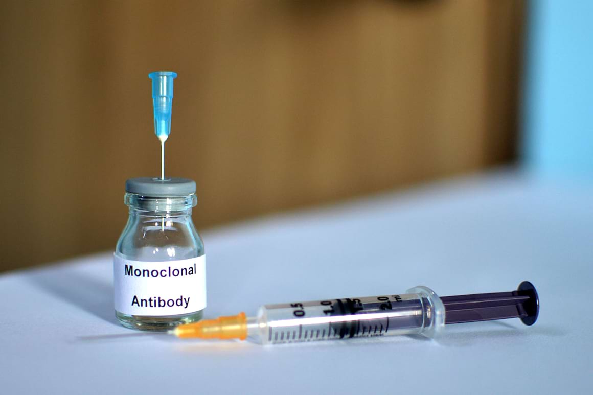 Două medicamente pentru tratarea COVID-19, aprobate pentru introducerea pe piata