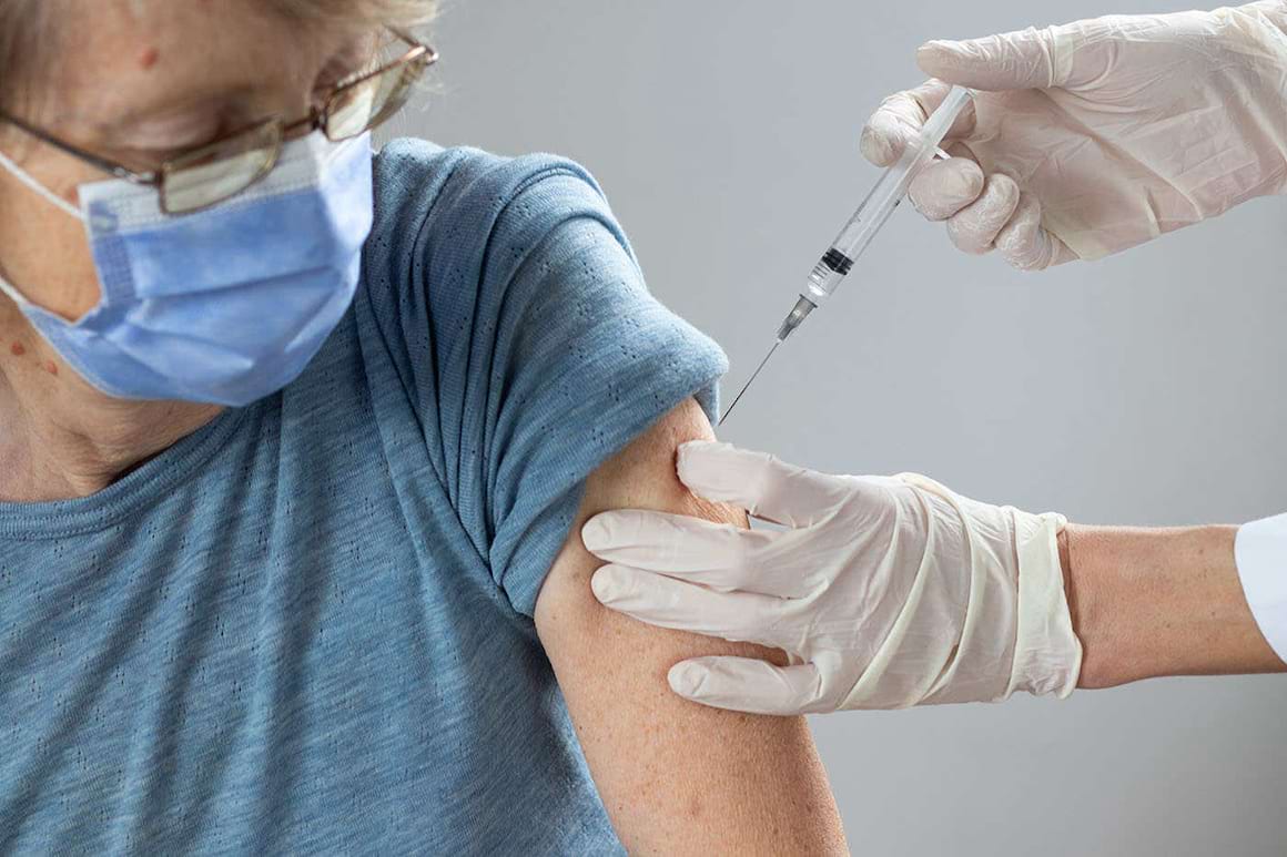 O doză suplimentară de vaccin anti-COVID-19 poate opri răspândirea variantei Delta?