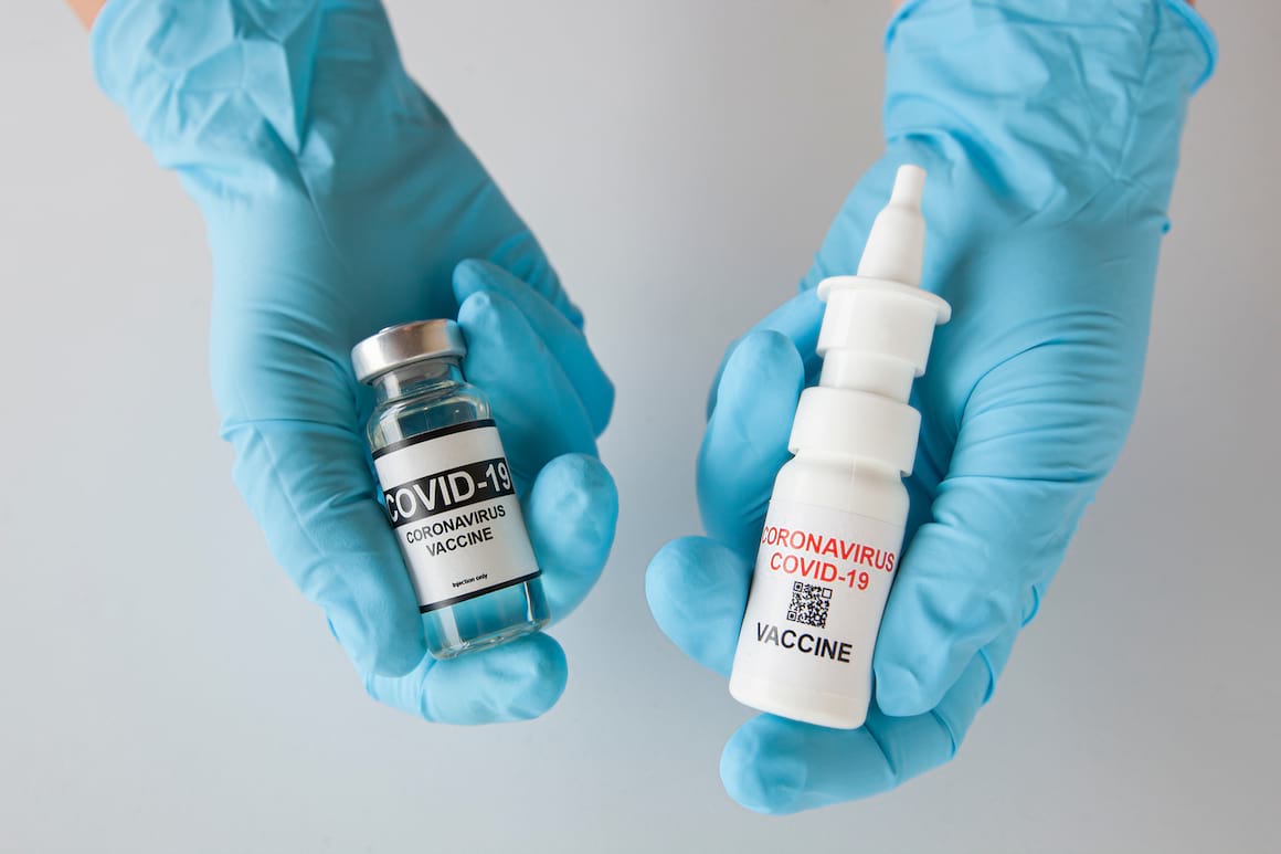 Oxford a început testarea unui vaccin intranazal anticoronavirus