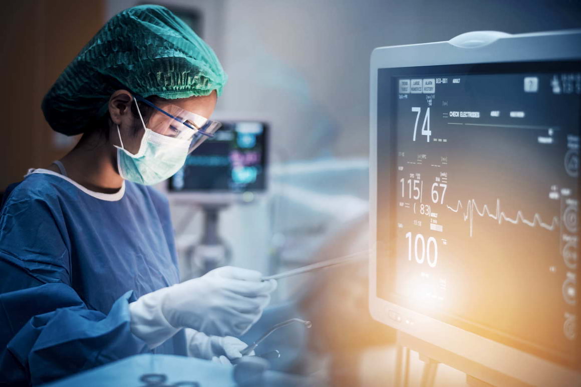Pacienții oncologici, risc crescut de evoluție severă COVID-19 [studiu]