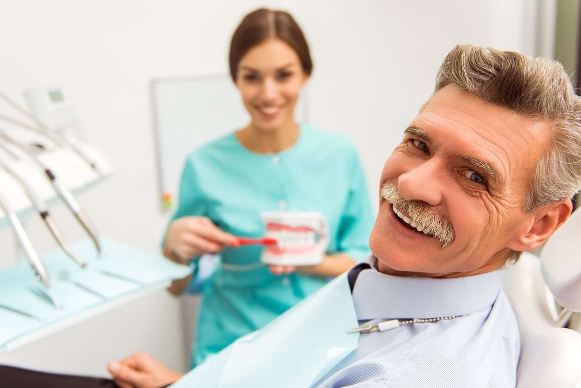 Implantul dentar - cât este de dureros și ce să faci după intervenție