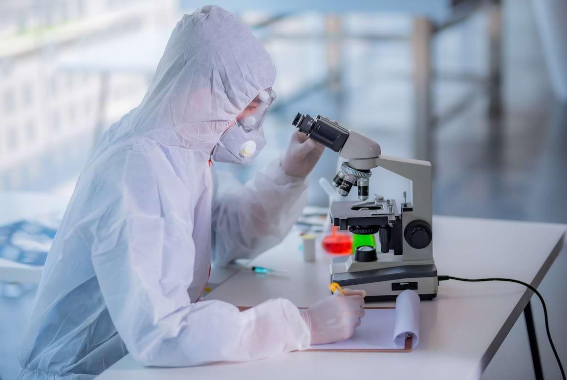 COVID-19: Medicamentul Molnupiravir aduce speranță în tratamentul infecției cu SARS-CoV-2