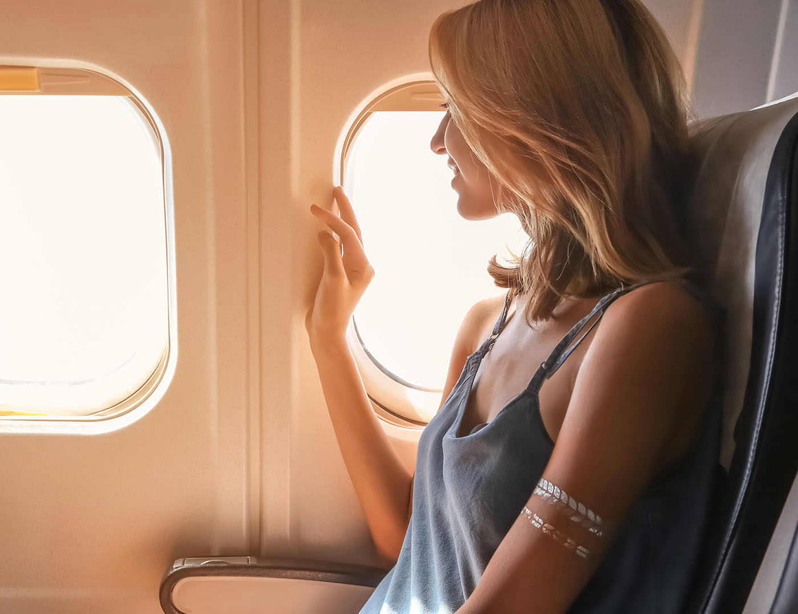 7 sfaturi de urmat pentru a nu te îmbolnăvi când zbori cu avionul