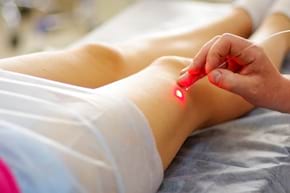 Varice: Cum ajuta tratamentul cu laser endovenos in cazul venelor inestetice