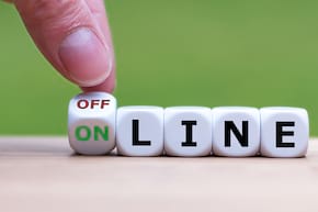 Starea &bdquo;online&rdquo; pe rețelele de socializare: cum ne influențează comportamentul