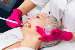 Cum se pot vindeca cicatricile după procedurile dermatologice