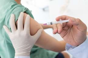&Icirc;n Italia au &icirc;nceput testele clinice pentru un vaccin &icirc;mpotriva infecției cu SARS-CoV-2