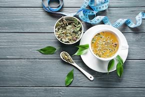 Ceaiurile, ideale pentru detoxifiere - Află care sunt cele mai bune ceaiuri care curăță ficatul