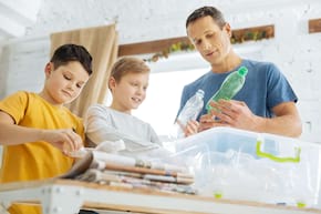 9 moduri &icirc;n care poți refolosi sticlele de plastic (PET-urile)