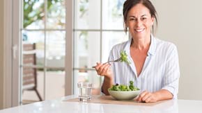 Dieta de slabire la menopauza: alimente recomandate si exemple de meniu