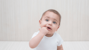 Alimentația la bebelușii &icirc;ntre 3 și 6 luni - De ce NU &icirc;ncepem diversificarea