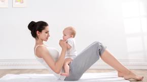 Exercitii pe care proaspetele mamici le pot face impreuna cu bebelusii