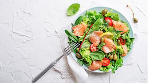 Dieta mediteraneeană verde, utilă &icirc;n boala ficatului gras [studiu]