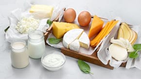 Daca valoarea colesterolului e mare, ai voie lactate, oua si carne?