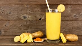 Smoothie cu ananas si turmeric, excelent impotriva simptomelor de raceala