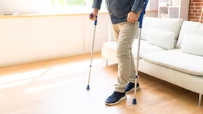 Recuperarea dupa protezarea genunchiului: sfaturi pentru apartinatori