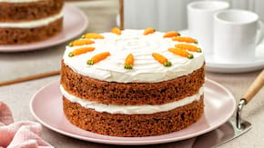Rețeta delicioasă a unui tort cu morcovi