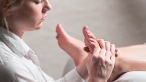 Reflexoterapia: masajul care poate vindeca &icirc;ntregul organism