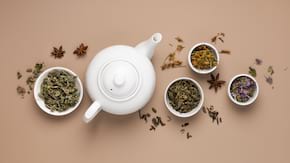 Ceaiurile, ideale pentru detoxifiere - Află care sunt cele mai bune ceaiuri care curăță ficatul