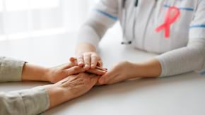 Tot ce trebuie să știi despre studiile clinice în oncologie