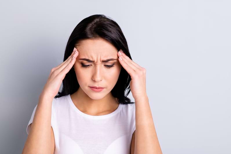 Care este legătura dintre anxietate și durerile de cap
