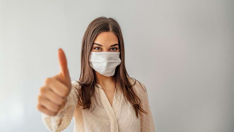 Cum trebuie purtata masca de protectie pentru a te feri de virusuri