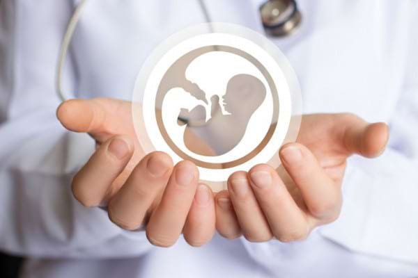 Primele semne și simptome ale unui avort spontan precoce - Naştere June