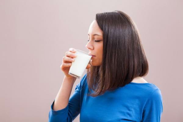 O bacterie din lapte poate declansa artrita reumatoida