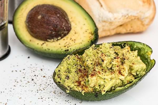 5 motive ca să mănânci mai des avocado