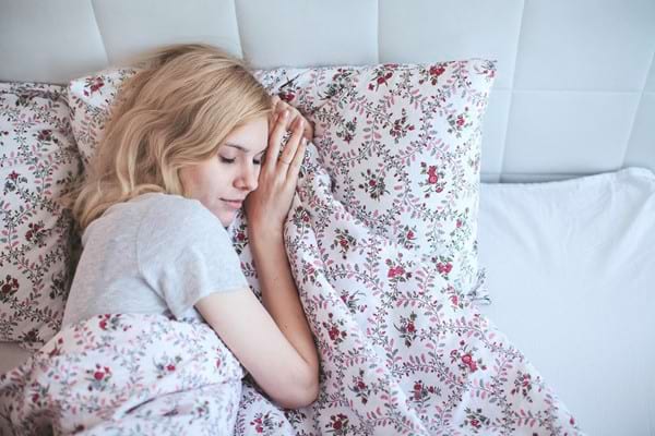 Adevărul despre somn: îngrașă sau slăbește?