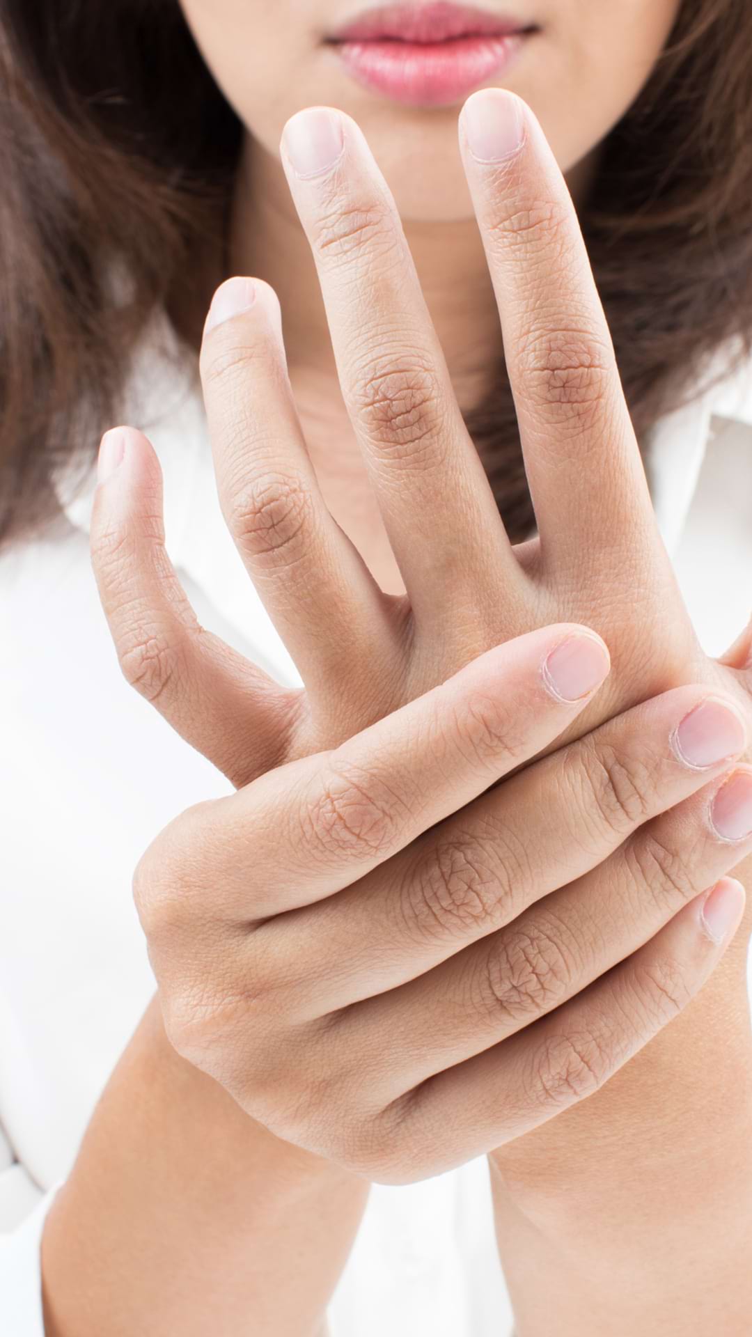 durere în articulațiile degetelor mâinii stângi