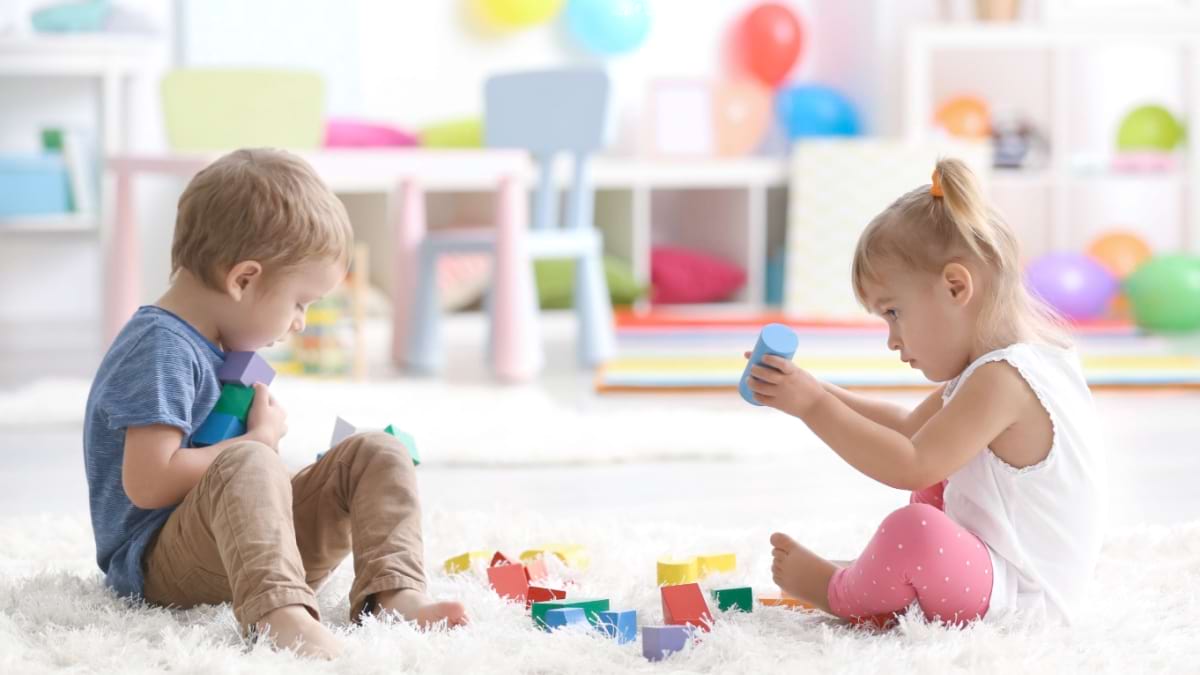 Cele 6 tipuri de joaca esentiale in dezvoltarea copilului tau