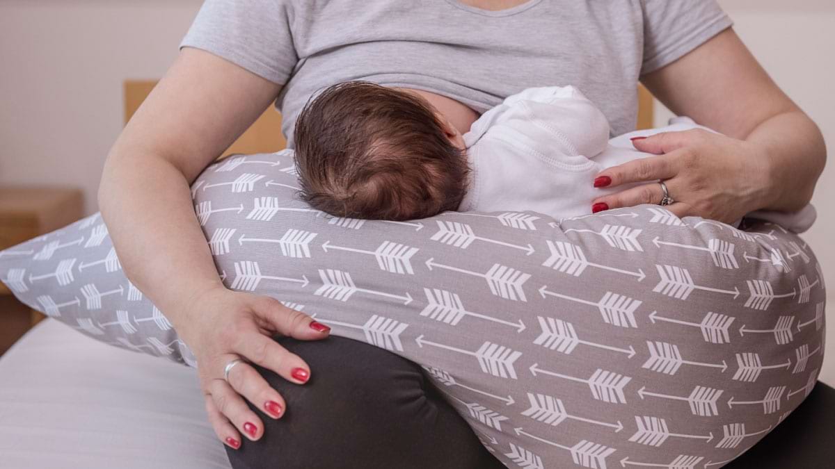 Durerea lombara la mamici - de ce apare si cum poate fi prevenita