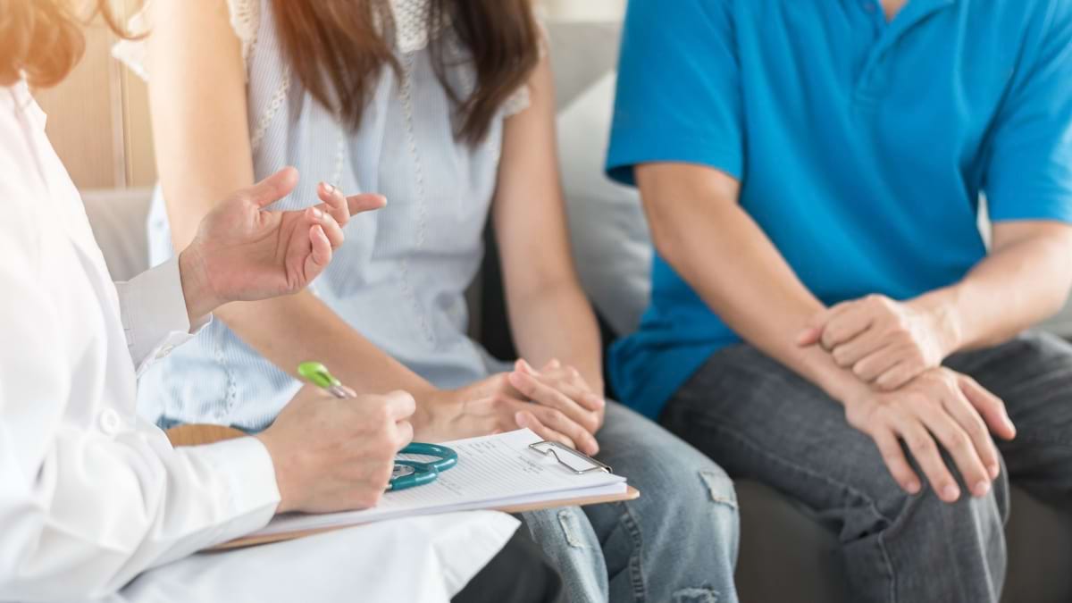 Încercați de mult să aveți un copil? Iată de ce să mergeți la un specialist în fertilitate