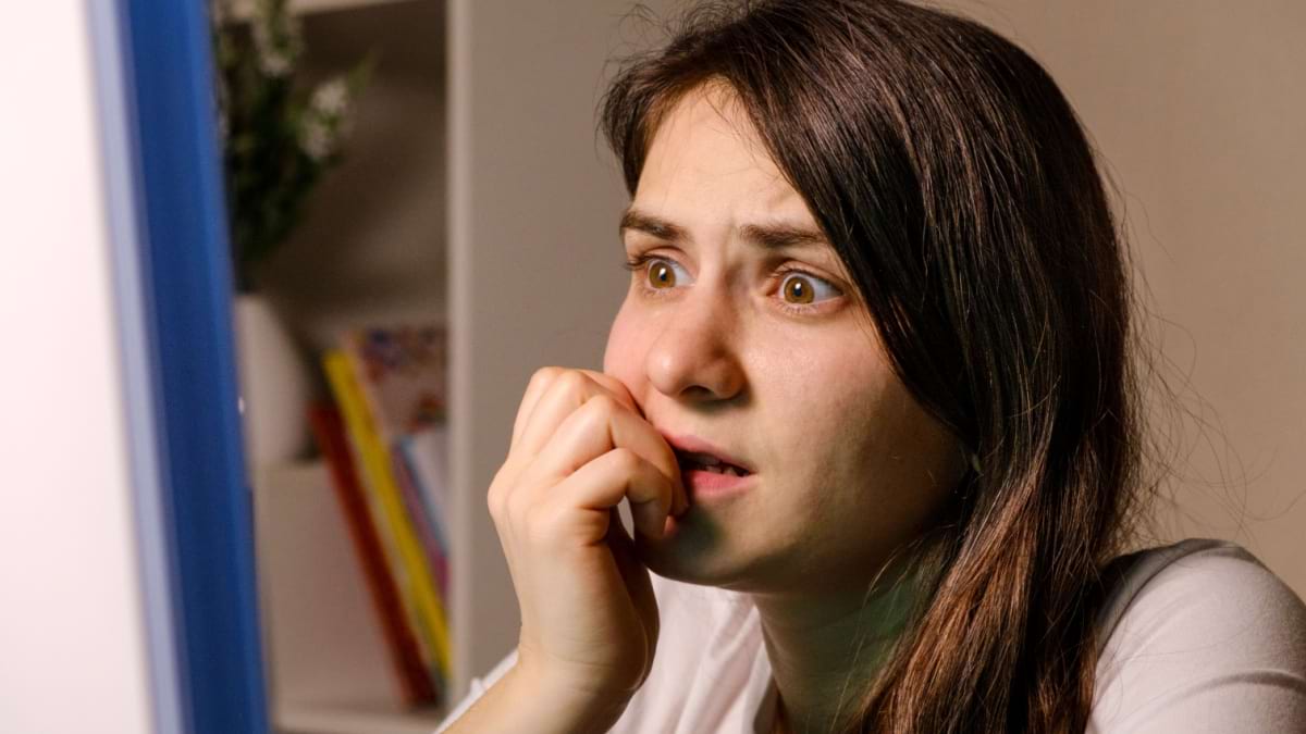 Ai auzit de cyberchondrie? Cum oprești căutarea excesivă a simptomelor pe internet