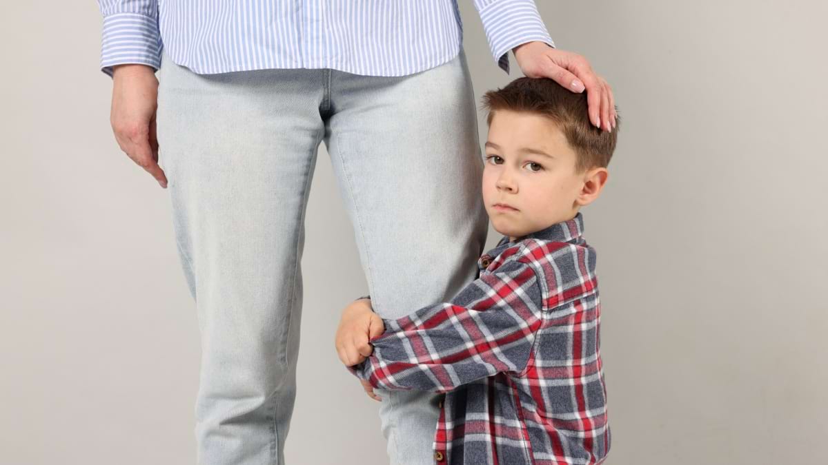 Cum gestionezi anxietatea de separare la copii când merg la școală sau la grădiniță?