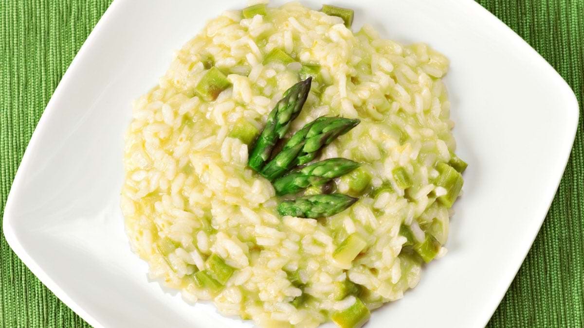 Risotto cu sparanghel şi stafide