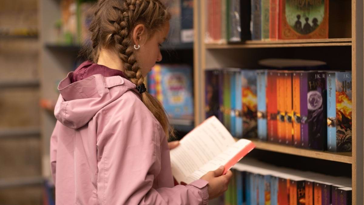 Audiobook, ebook sau carte clasică: ce e mai util pentru copii?