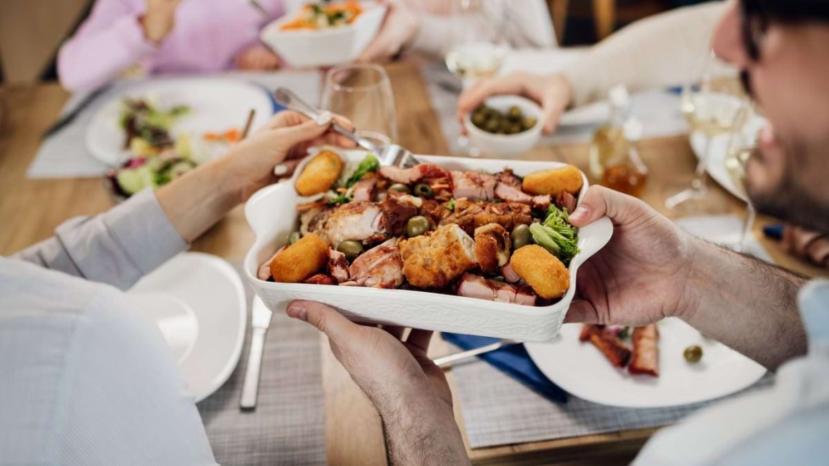 Cum influențează glicemia ordinea în care consumi alimentele în timpul mesei?