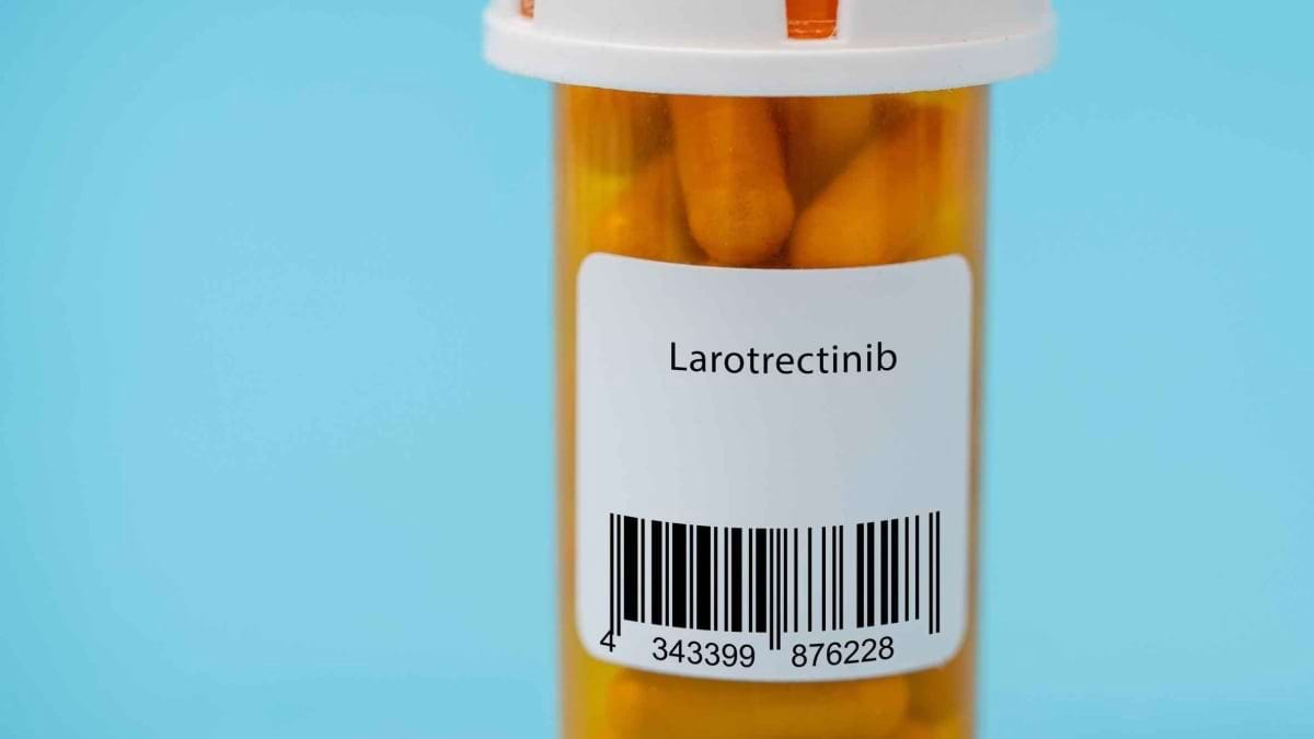 Larotrectinib și tratamentul tumorilor cu mutații NTRK de tip gene fusion