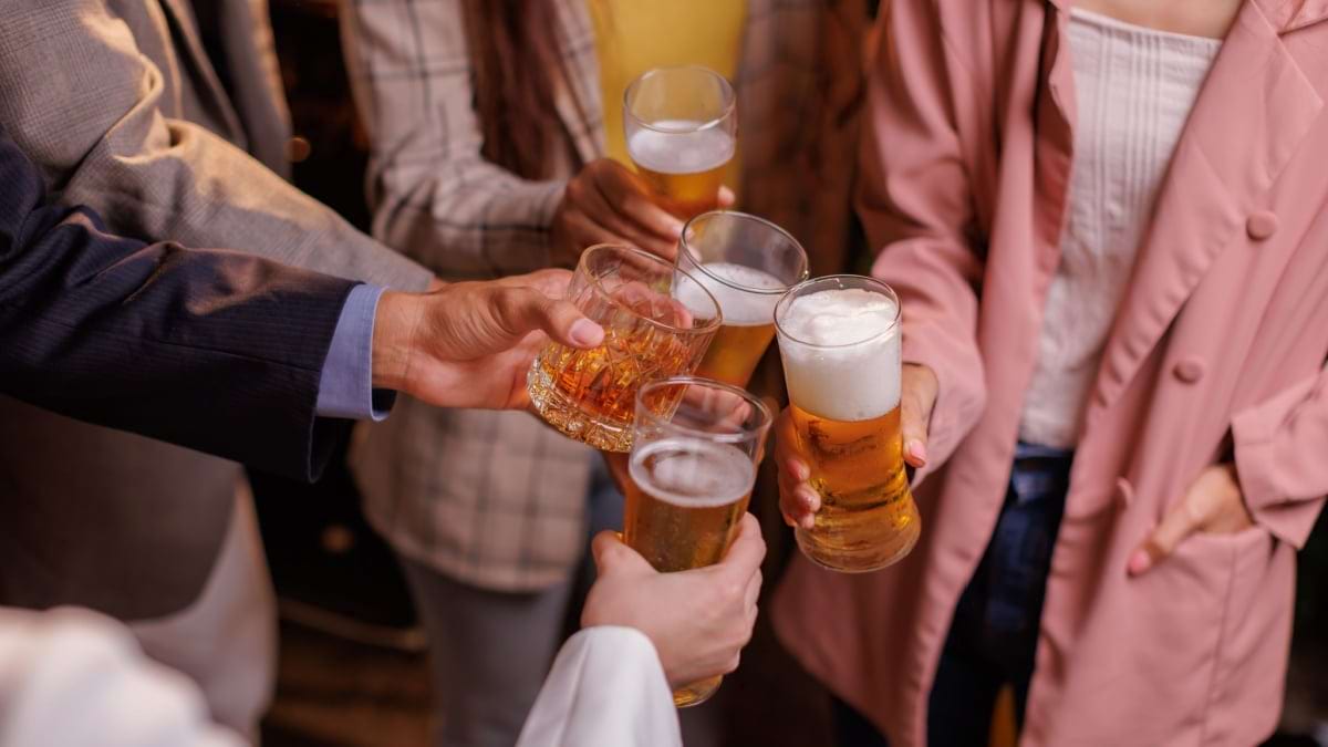 Consumi alcool cu moderatie? Ai un risc scazut de diabet