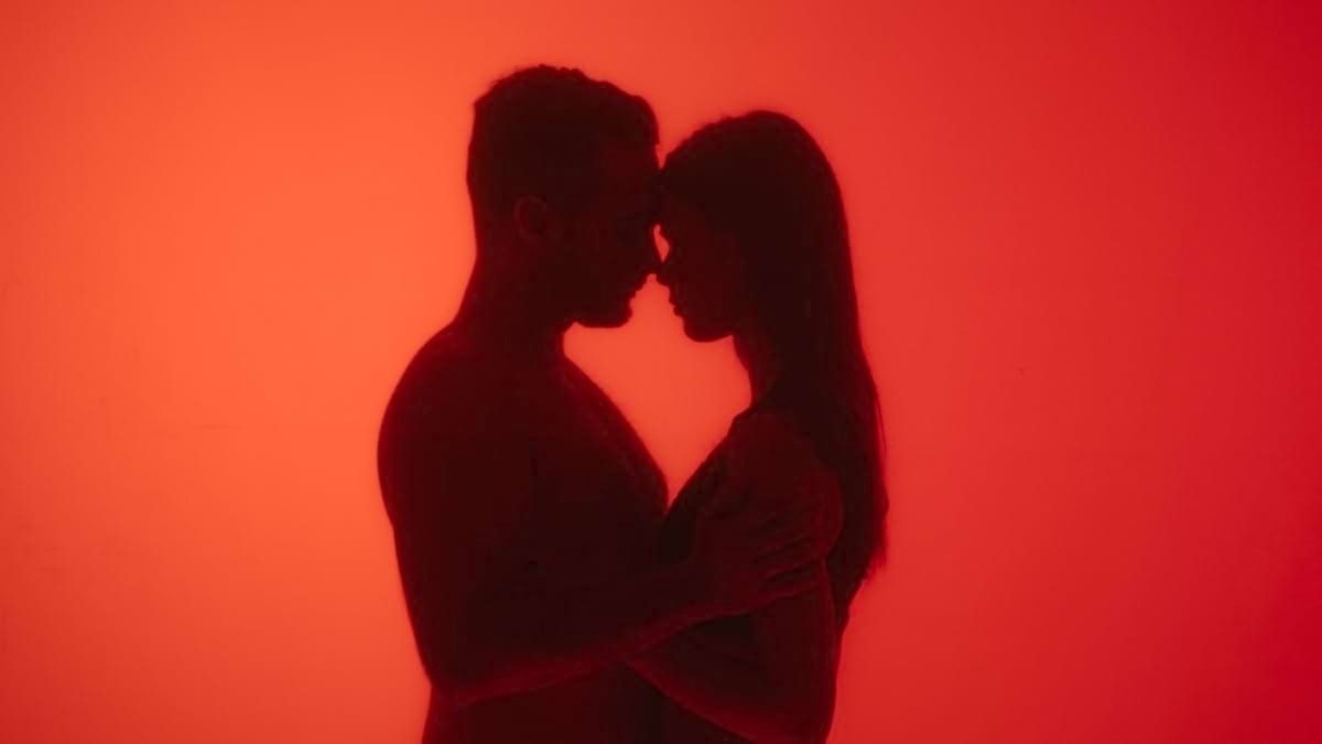 Orgasmul simultan: mit sau realitate?