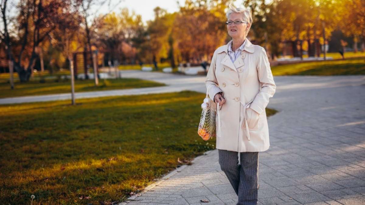 Plimbarile lungi ajuta silueta! Slabeste mergand pe jos regulat!