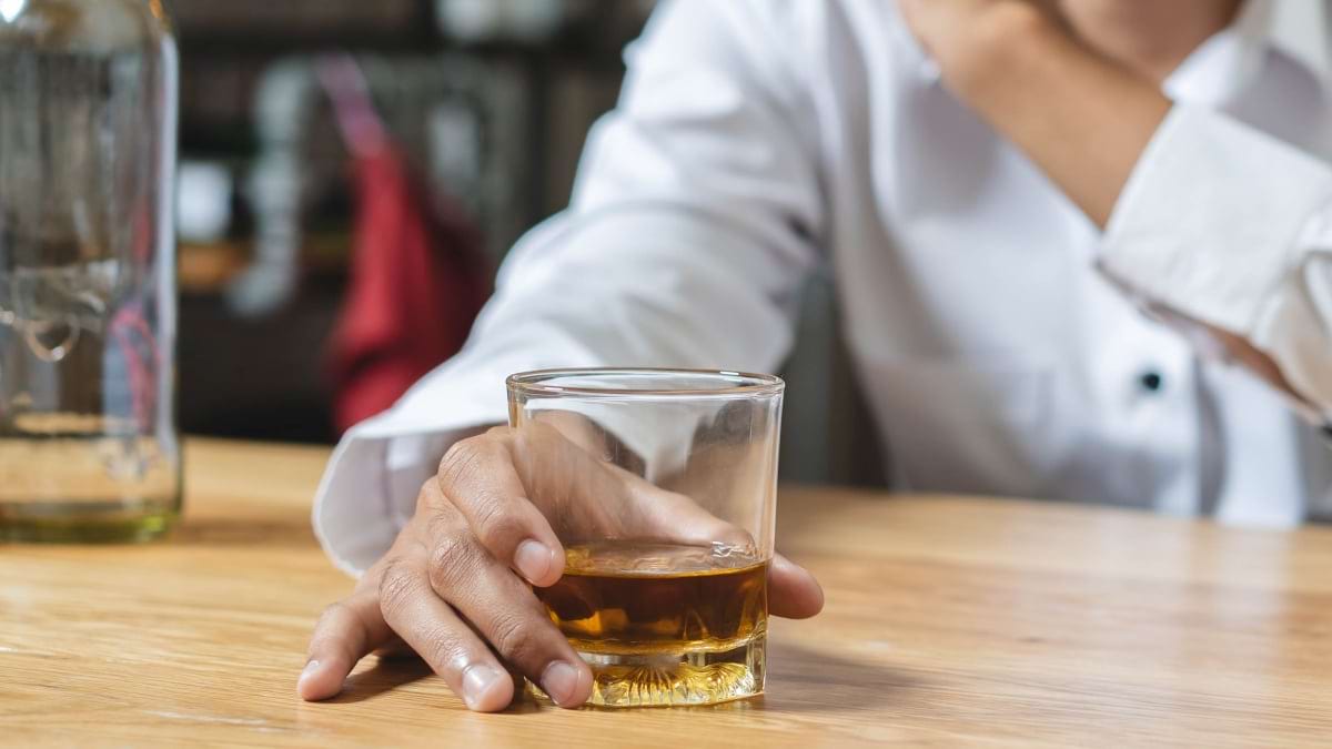Cum scapam de dependenta de alcool?