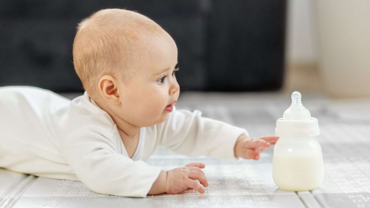 Alimentația bebelușului între 0 și 3 luni